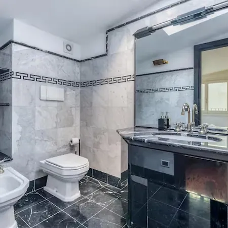 Apartment Milano Suites