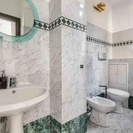 Milano Suites *