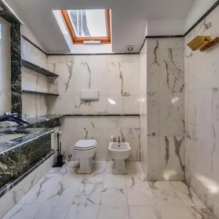 Milano Suites *